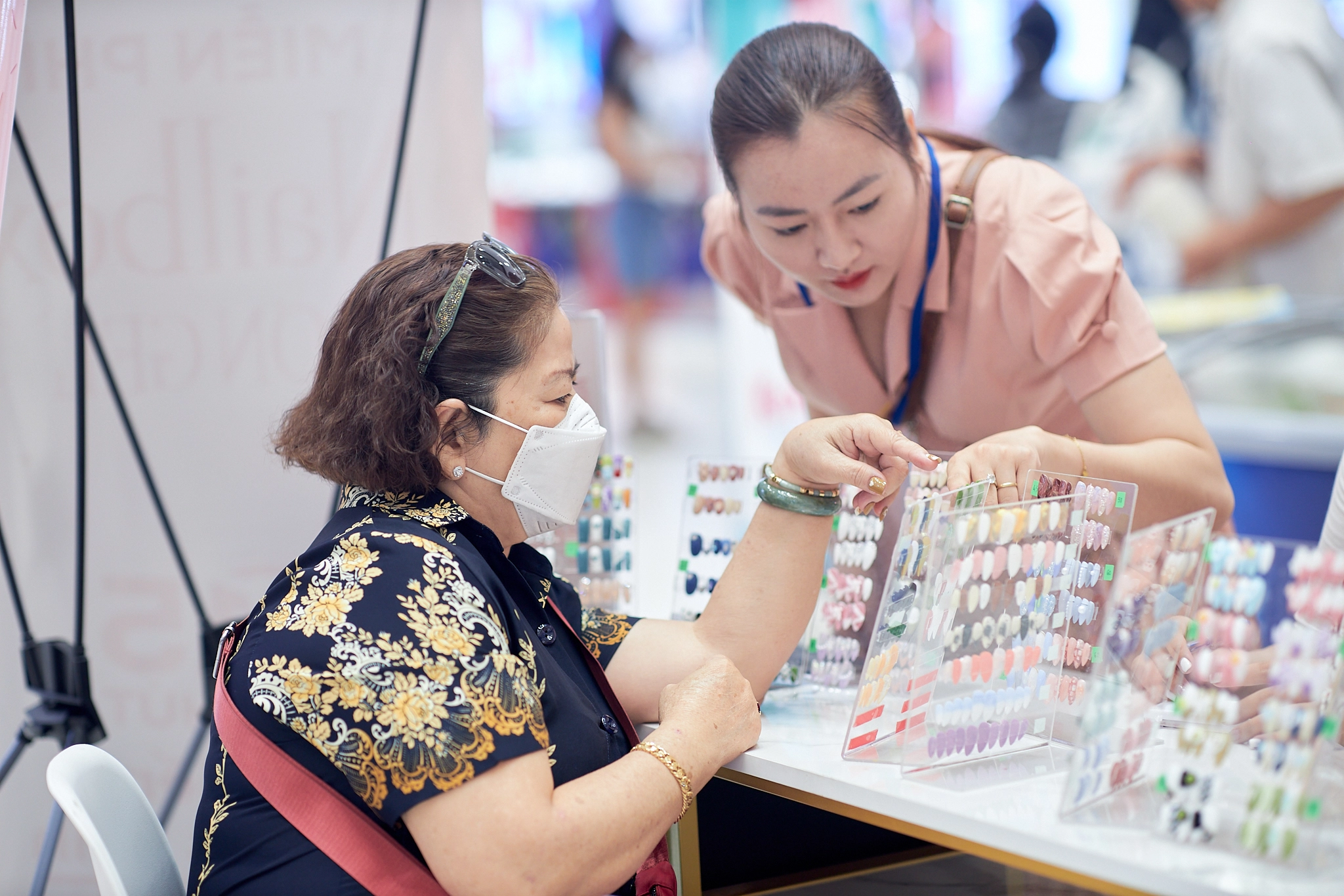 Case Study: Yabe Vietnam – Điển Hình Thành Công Xuất Khẩu Nailbox Thủ Công Yabe Vietnam - Thương Hiệu Tiêu Biểu Xuất Khẩu Nailbox Thủ Công (Handmade Press-On Nails) Ra Thế Giới