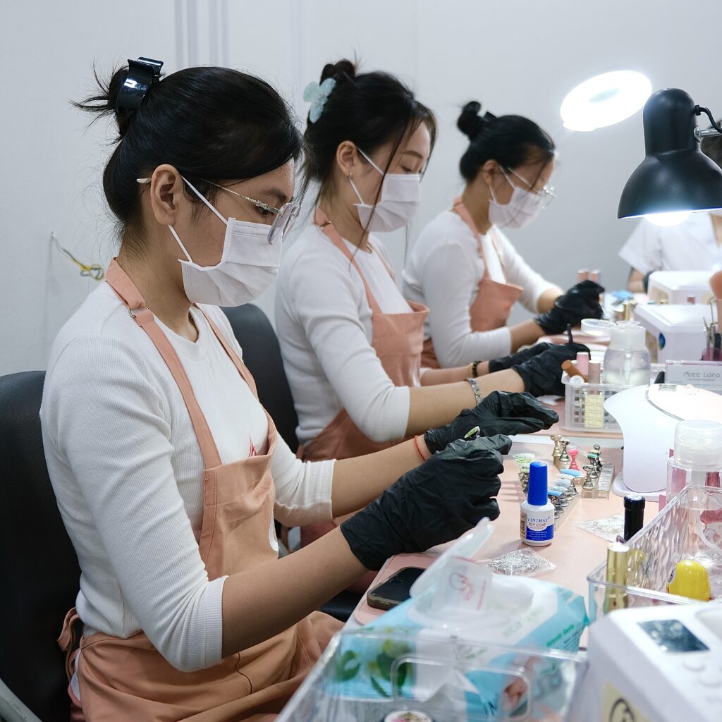 sản xuất tại xưởng sản xuất nailbox