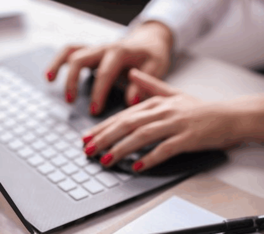 Làm việc hiệu quả trên laptop khi gắn nailbox