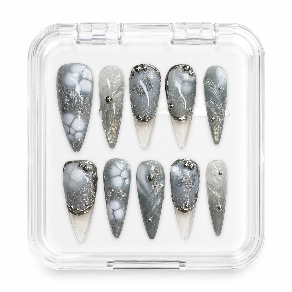 Press-on Nails Wholesale $7.90 Silver Nebula Dream by Yabe Vietnam