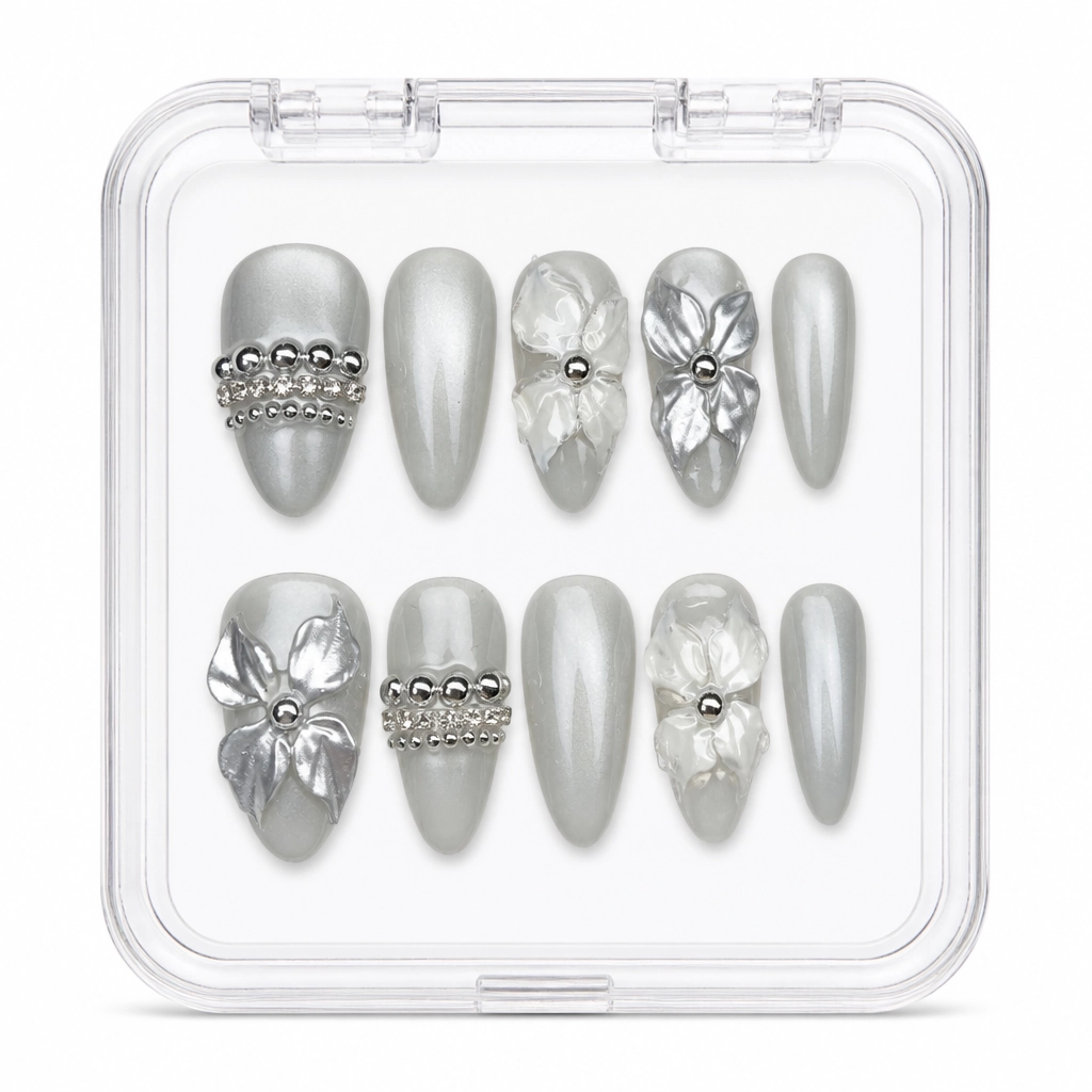 Press-on Nails Wholesale $7.90 Silver Petal Shine by Yabe Vietnam