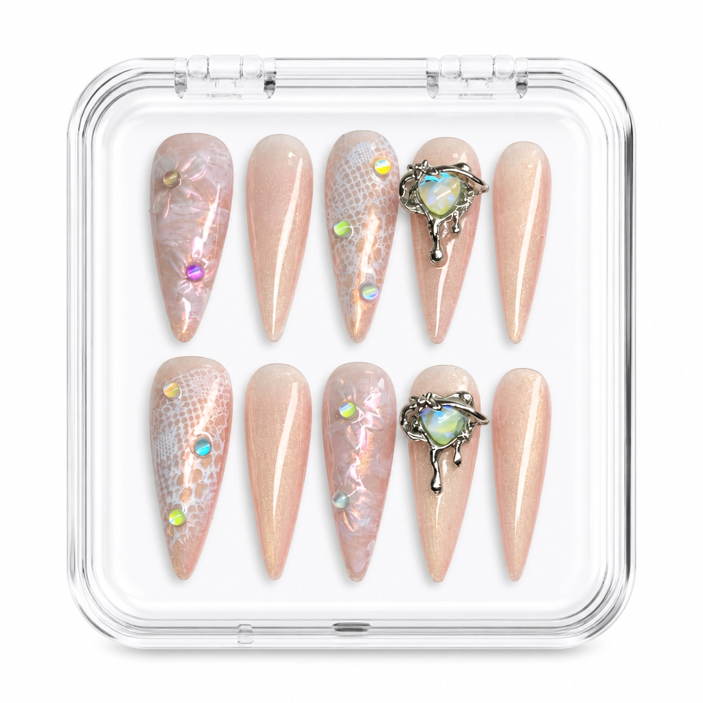 Press-on Nails Wholesale $7.90 Gilded Lace Hearts by Yabe Vietnam